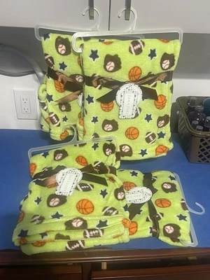 ZAK & ZOEY Zack & Zoey 30x30 Soft & Snuggly Baby Toddler Blanket Green Basketball Football