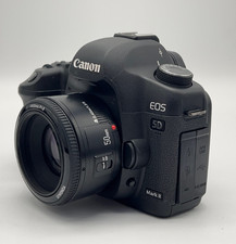  95 new Canon EOS 5D MARK ii 2 21.1MP with Yongnuo 50MM f/1.8 lens black