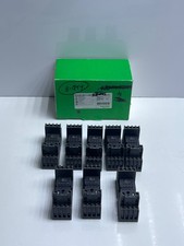 (Lot 8 Pcs) Schneider RXZE2M114M Simple Socket