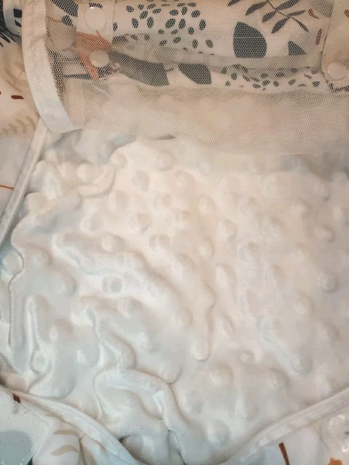 Baby Car Seat Winter Cover Lion Jungle Animal EUC - Image 4 of 4