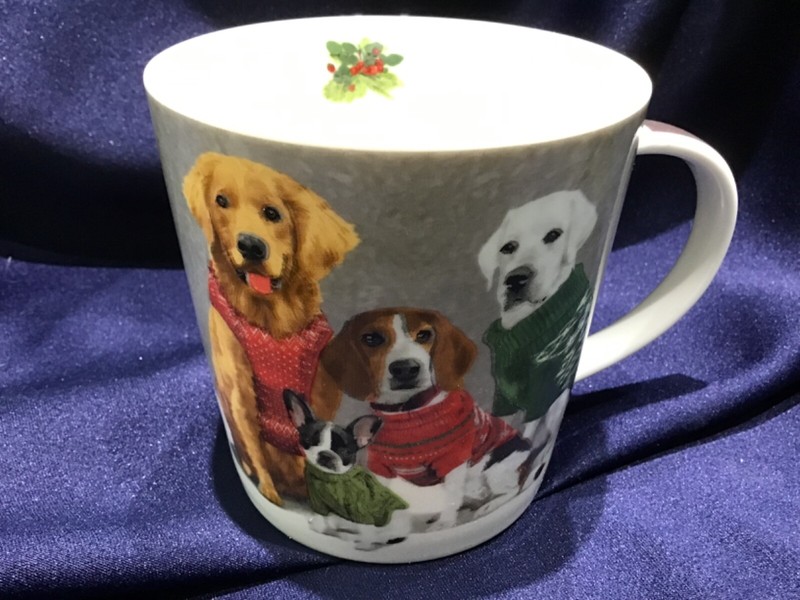 PPD TWO CAN ART 🦮🐩🐕‍🦺 DOGS in SWEATERS MUG 🦮🐩🐕‍🦺 NEW! EXCELLENT!