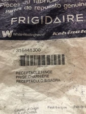316441300 / Frigidaire Range Door Hinge Receptacle 