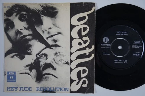 BEATLES Hey Jude / Revolution DARK BLUE TEXT VARIANT Denmark 45 danish HEAR!