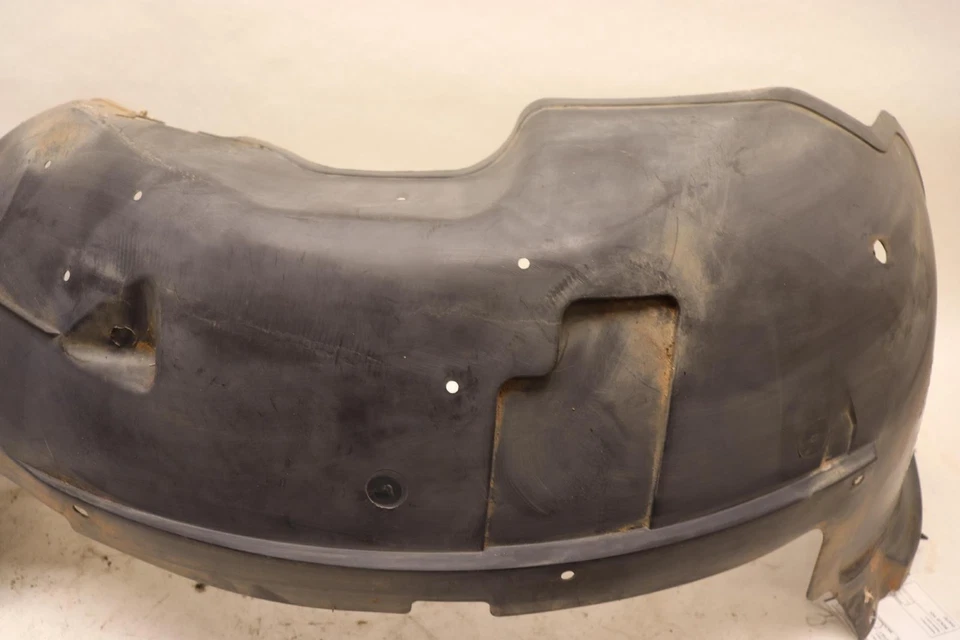 2000-2006 CHEVY TAHOE FRONT RIGHT FENDER INNER WHEEL SPLASH SHIELD GUARD OEM - Image 3 of 4