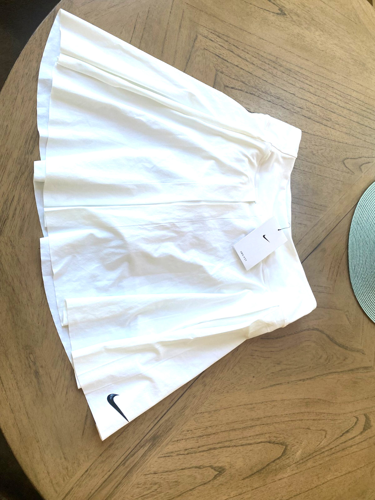Nike Dri-Fit Tennis/Pickleball Skirt, White, Med, 18" Long NWT!!!
