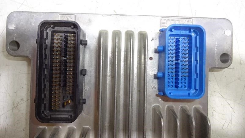 Engine ECM 2.2L ID: 12576162 Fits 03-05 Pontiac Grand Am 567577 Foto 3 de 4