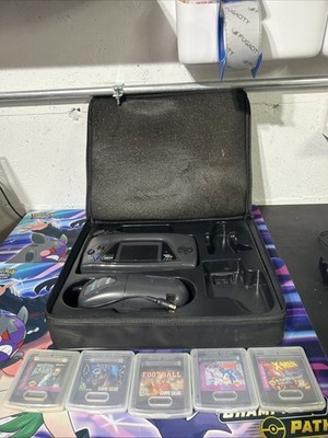 Sega Game Gear Console Bundle W Case Charger 5 games, sonic, batman needs screen