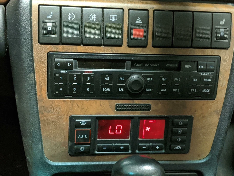 1998 奥迪 A4 原始设备制造商加热器空调控制面板 TEMP NAVI 加热座椅 8L0820043D 99 — 第 2/4 张图片