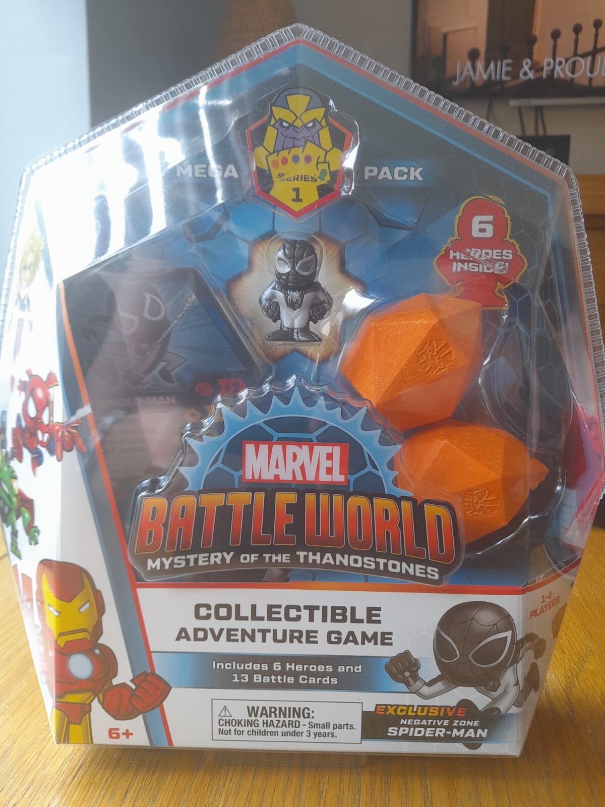 Marvel Battleworld Mega Pack Mystery of the Thanostones - 6 Figures Inside