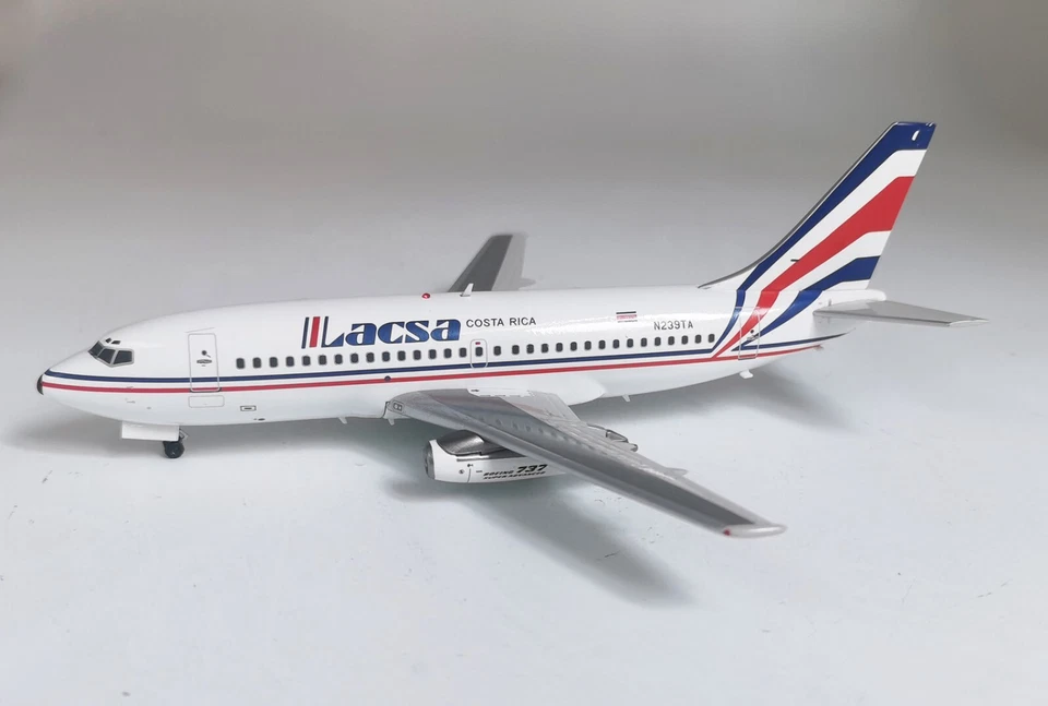 Lacsa / Boeing B737-200 / N239TA / EAV239TA / 1:200 - Image 4 of 4
