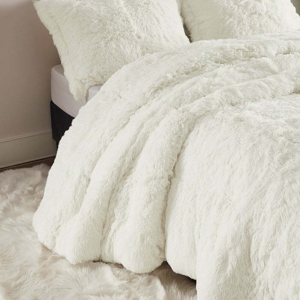Faux Fur Twin Comforternull