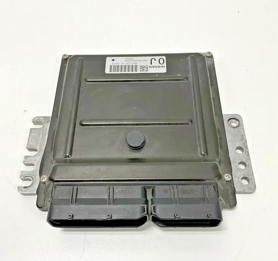 Módulo de control del motor Nissan Pathfinder 2009 MEC71381A1 OEM Foto 2 de 4