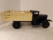 Rare Wyandotte Pressed Steel Vtg Stake Bed Toy Truck Louis Marx Very Good Cond