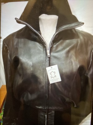 Schwarze Lederjacke Gr. 12 Bomber Style Reißverschluss Lammfell echt Vintage Style