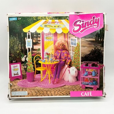 Sindy Hasbro 1990 ,,Sindys Cafe Vintage  NEU in OVP