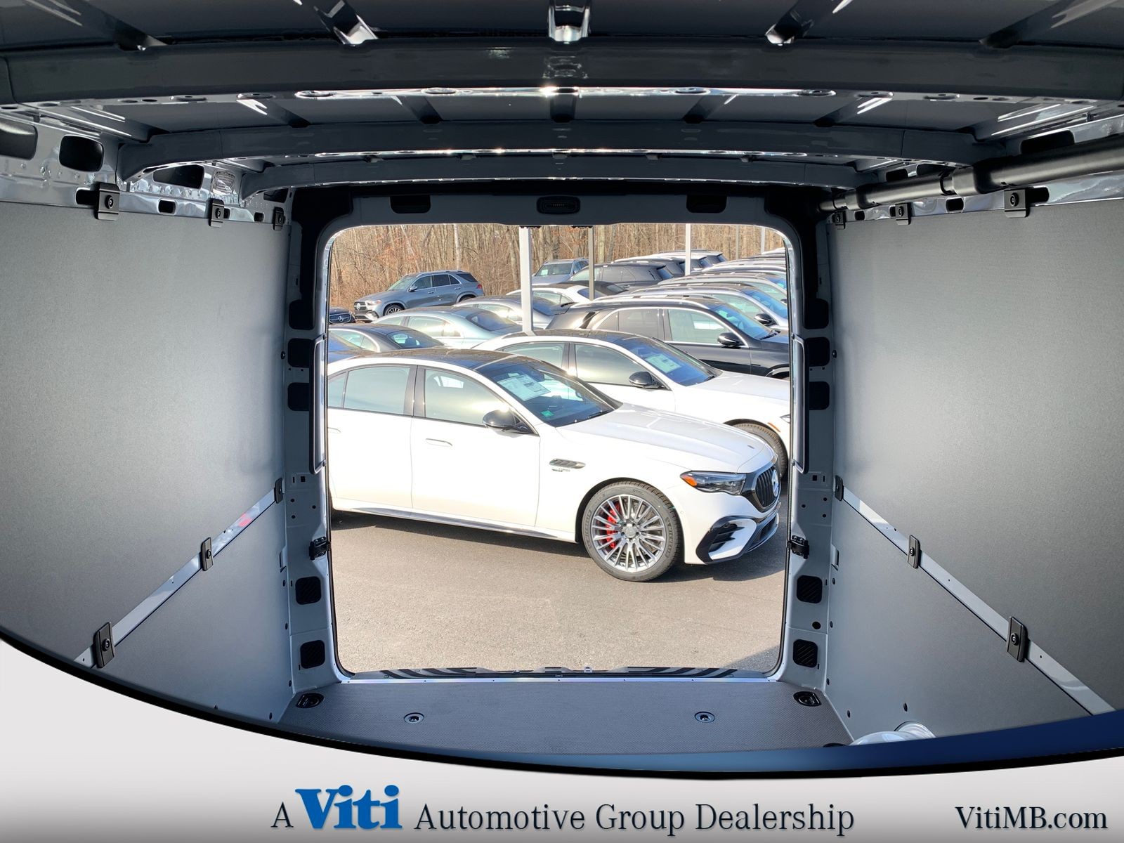 2025 Mercedes-Benz Sprinter 2500 Cargo 144 WB thumbnail 17