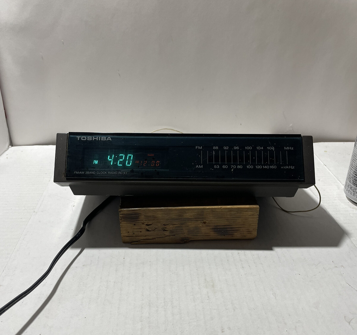 Vintage Toshiba RC-K1 AM FM Band Alarm Clock Radio LCD Display