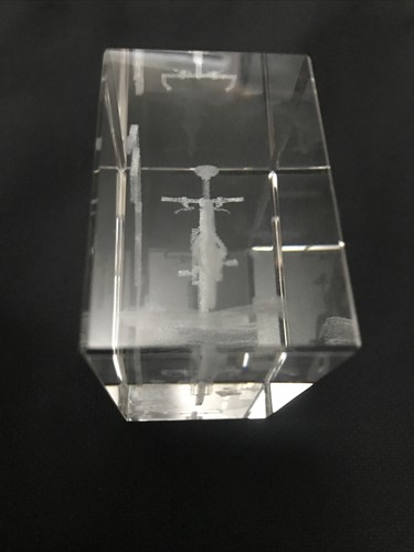 Laser Etched Glass Block PAPERWEIGHT 3D BMX BIKE ORNAMENT - 6cm x 7cm Rectangle - Picture 5 of 12