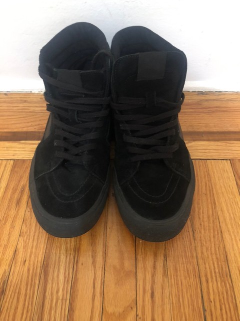 blackout vans sk8 hi