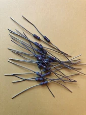 10 pcs Carbon Composite Resistor 8.2K ohms 1/2W 5% 