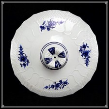 SPLENDIDE COUVERCLE EN PORCELAINE DE TOURNAI 19ème SIECLE