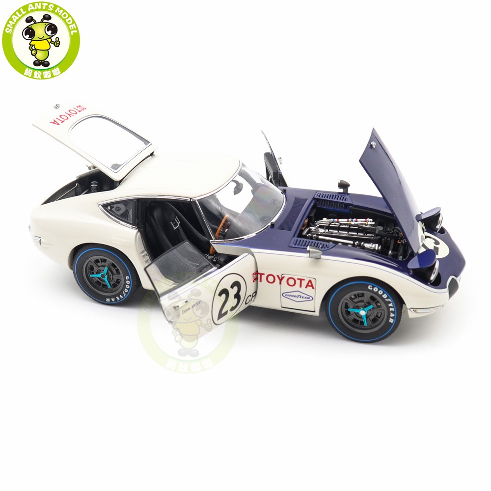 1/18 Toyota 2000 GT SCCA 1968 #23 AUTOart 86815 Diecast Model Car
