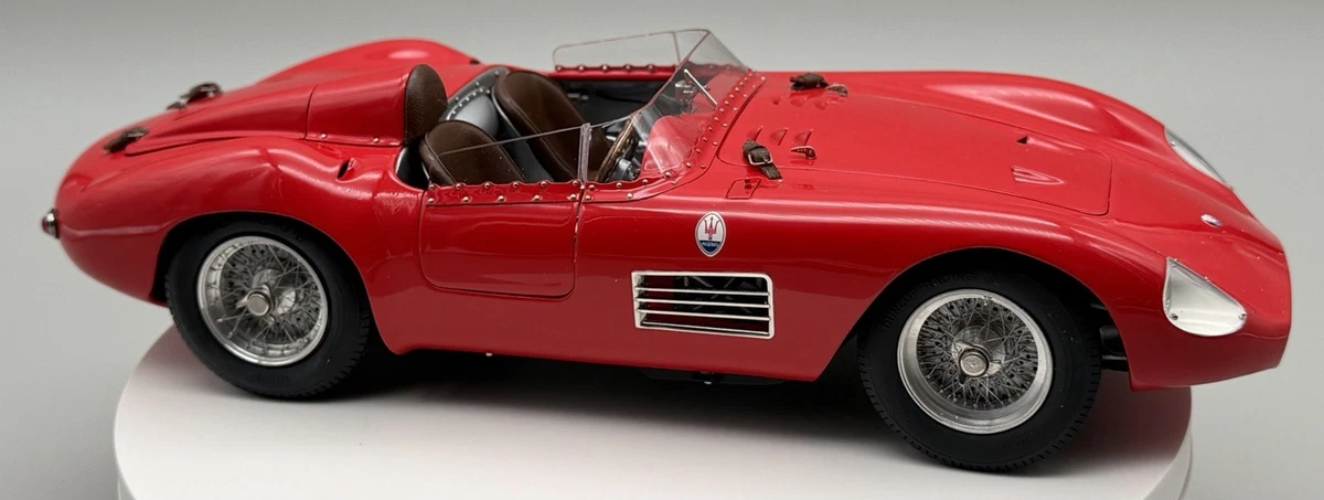 CMC M108 Escala 1/18 MASERATI 300S TEAM FRANCISCO GODIA N 1 24h LE MANS 1958 F.G