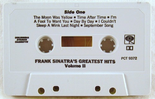 LOT (2) CASSETTES Frank Sinatra GREATEST HITS V1 Reprise & V2 Columbia - Picture 4 of 6