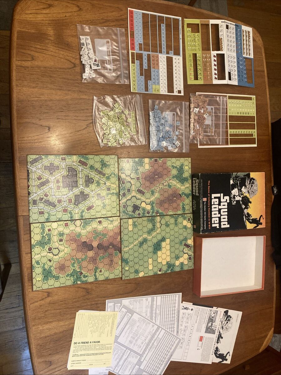 Squad Leader 4th Edition Board Game Avalon Hill WWII 1977 Squad Leader 4th Edition Board Game Avalon Hill WWII 1977