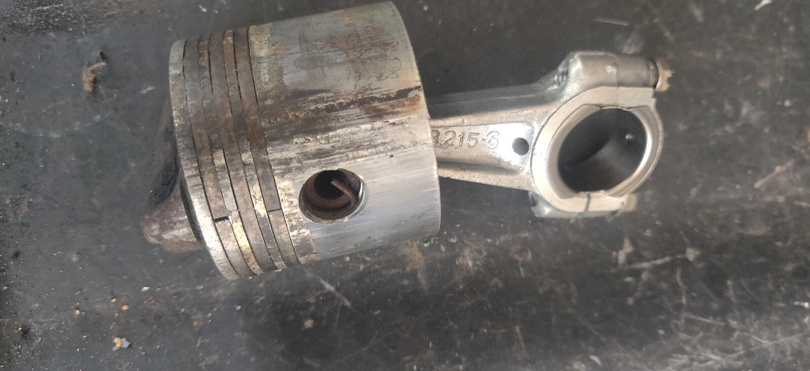 1965 EVINRUDE ANGLER 5-HP OUTBOARD MOTOR Piston & connecting rod | eBay