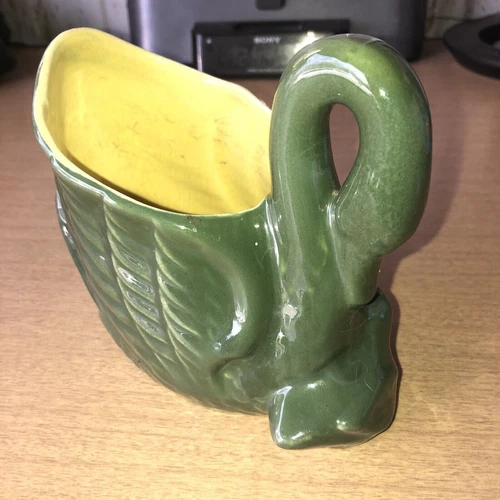 Red Wing USA Art Pottery #1337 Planter Swan with Chick Avocado Yellow Lined 5”
