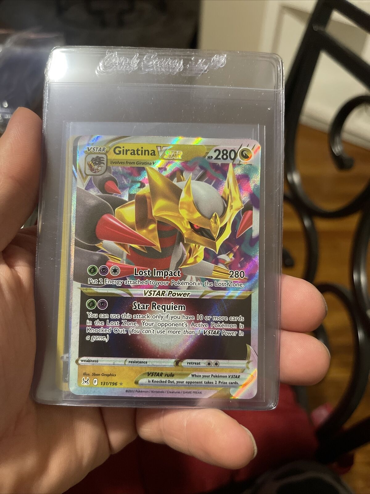 Carta Pokemon Giratina V-Astro (131/196) Origem Perdida EE11