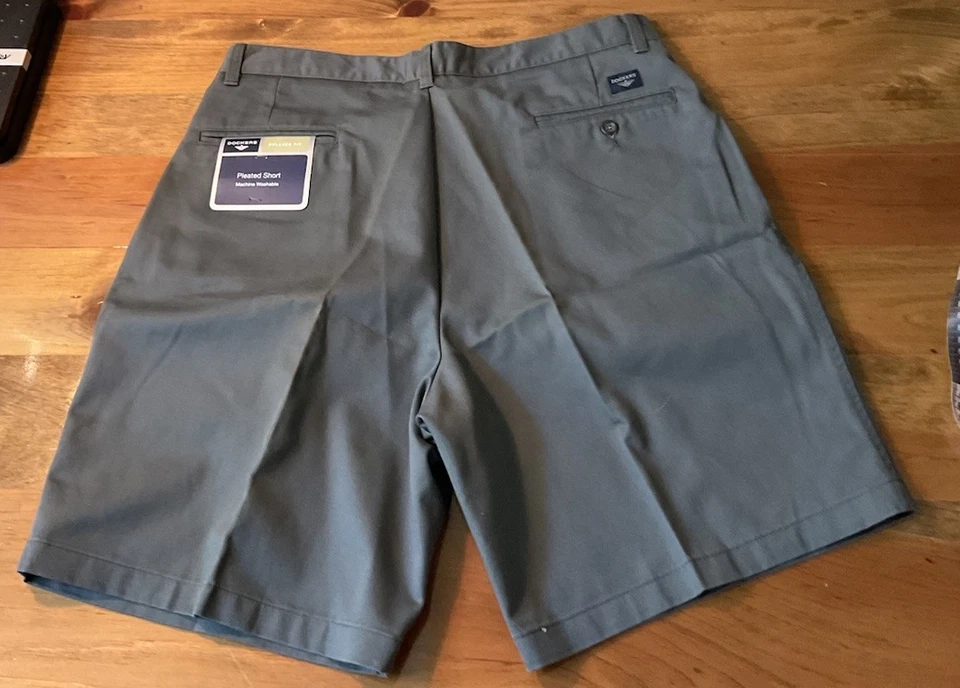 Pantalones Cortos de Golf Dockers Calce Relajado Plisados Para Hombre Talla 36 Verde/Gris 9” Entrepierna NUEVO Foto 2 de 4