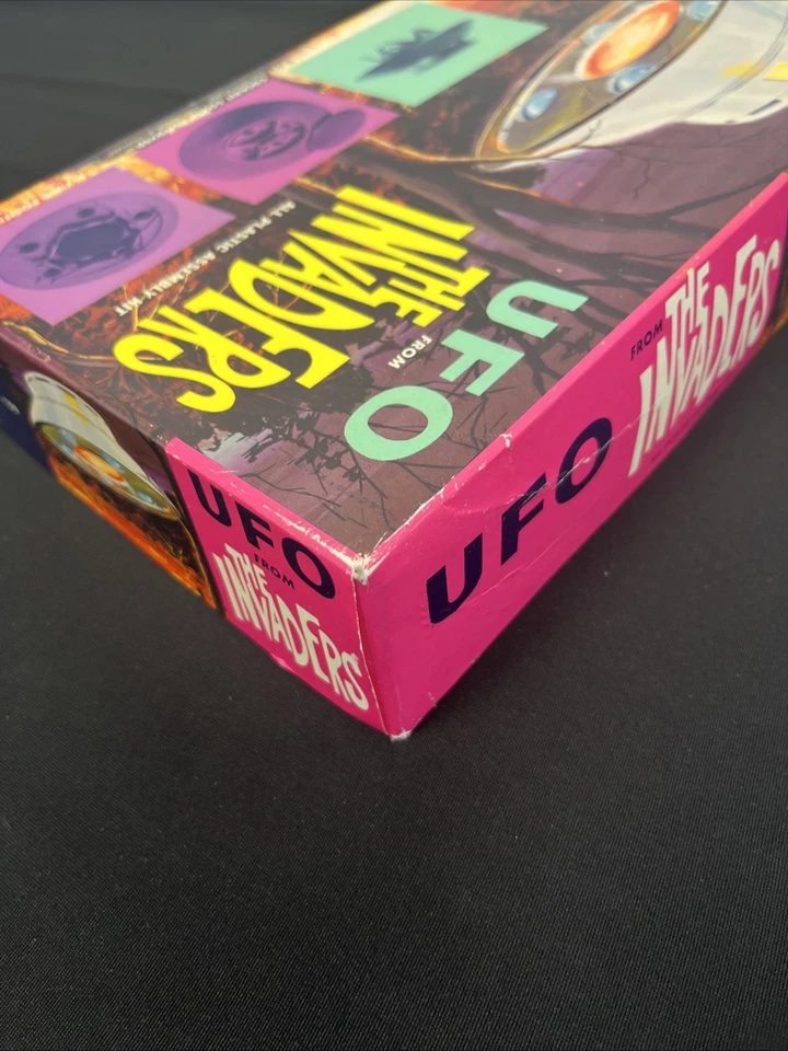 1968 Aurora UFO from The Invaders Complete Model Kit 813-150 - Image 3 of 4