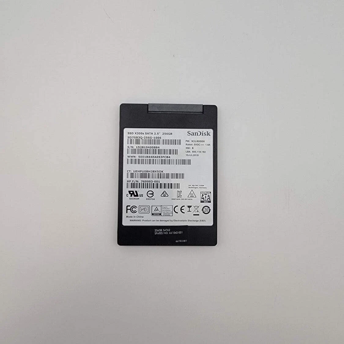 SanDisk 2.5 in Form Factor 256 GB Internal Hard Disk Drives for