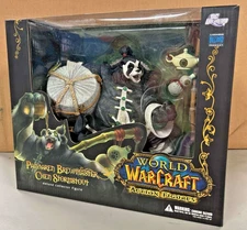 WORLD OF WARCRAFT 2009 Pandaren Brewmaster Chen Stormstout Deluxe Figure