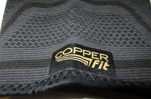 Copper Fit ELITE Copper Infused Knee Compression Sleeve 1-pack S/M or L/XL - Picture 4 of 4