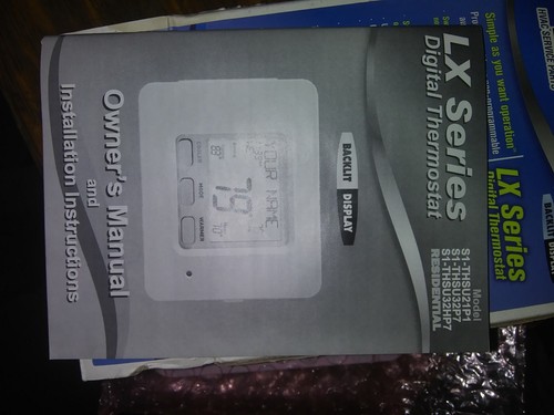 SOURCE-1 S1-THSU32P7S 4 HEAT/2 COOL PROGRAMMABLE DIGITAL THERMOSTAT - Picture 2 of 4