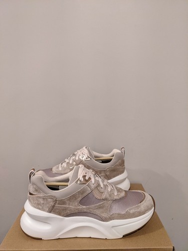 nike x kaws jordan 4