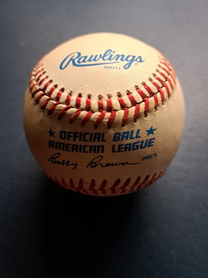 Joe DiMaggio Yankees Single Signed OML Baseball PSA LOA Beautiful Signature - Image 2 of 4