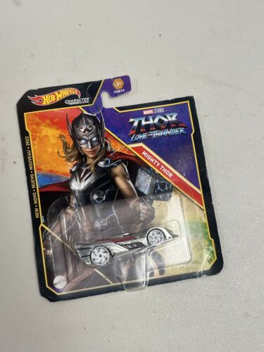Hot Wheels Marvel Character Cars Mighty Thor 1:64 Diecast 2022 Mattel HHB74 - Picture 1 of 4