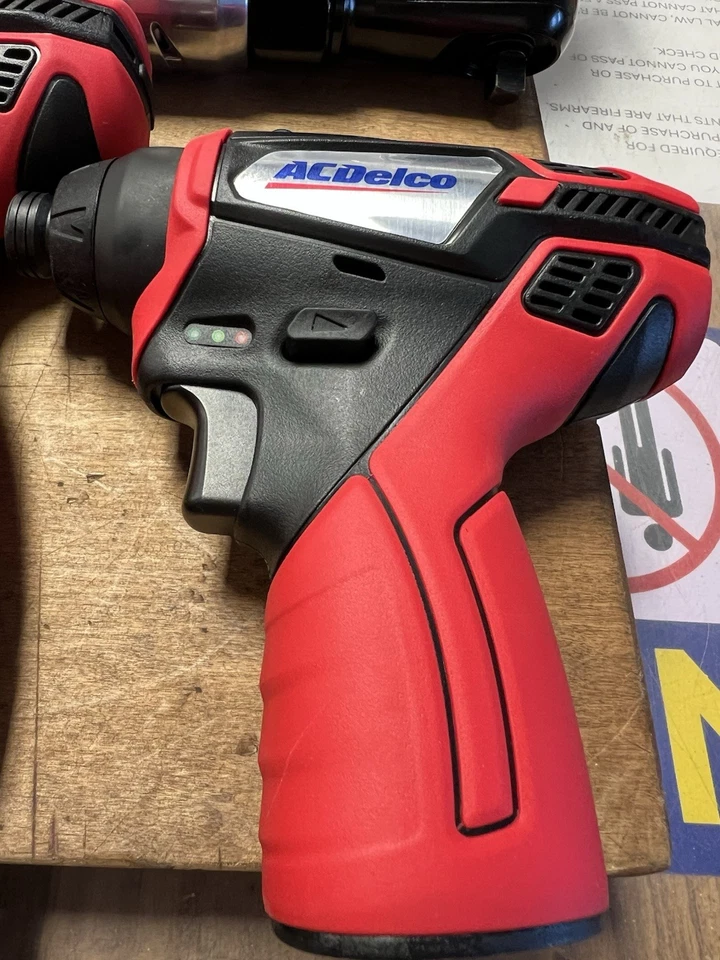 Juego de herramientas eléctricas ACDELCO (3) con 2 baterías, cargador y bolsa de transporte NUEVO Foto 2 de 4