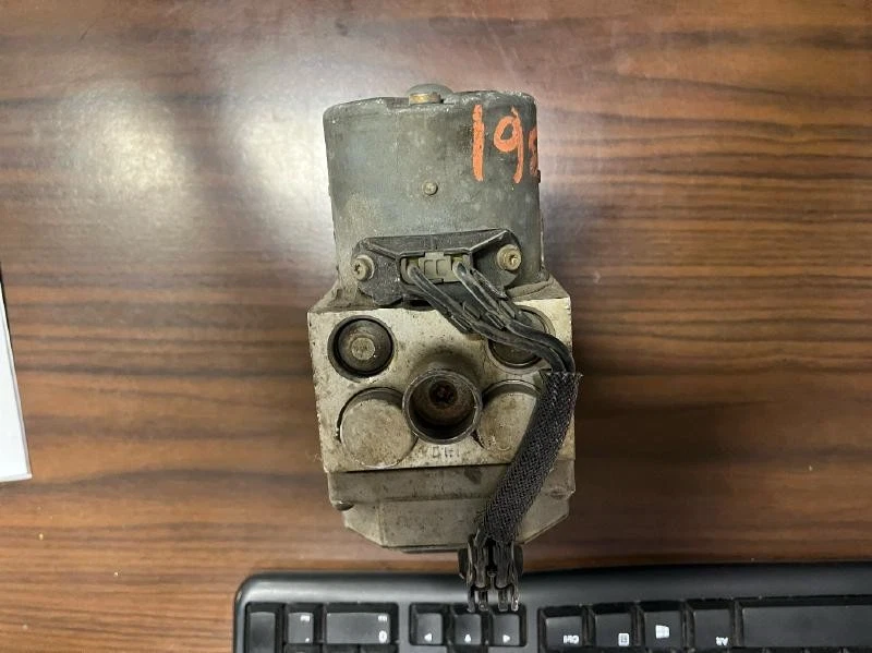 2001-2005 Buick LeSabre ABS Anti-Lock Brake Pump Assembly OEM Foto 3 de 4