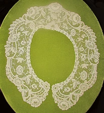 antique 19th Brussels point de gaze lace bertha collar roses flowers leaves
