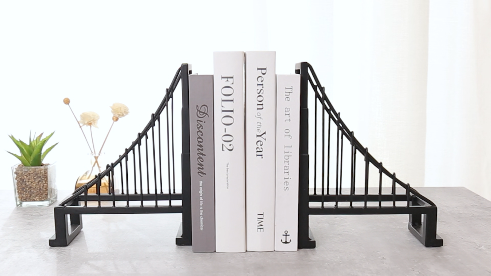 Decorative Bookends, Black Metal Suspension Bridge Design Bookends, Set