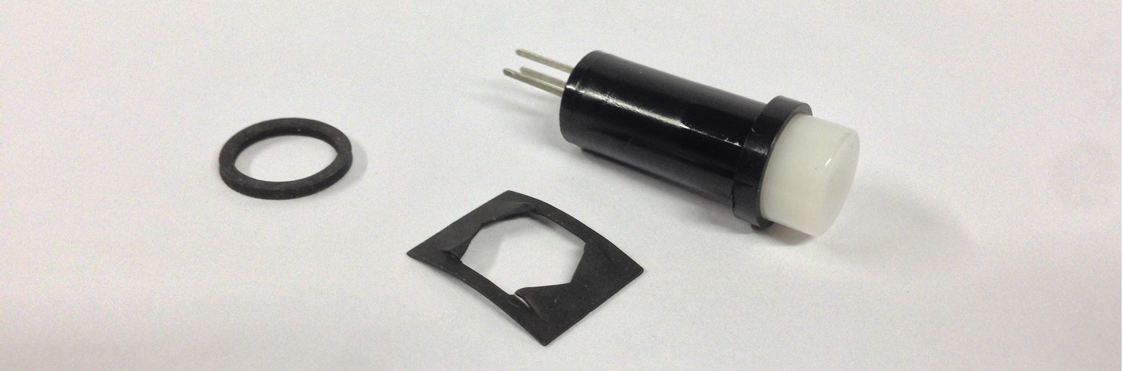 Data Display Products LED Part number F601-A1-W0 with Speed Clip and Washer NOS