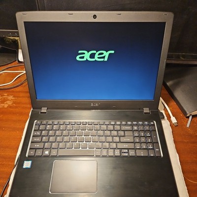 Makelloser Acer E5-575-33BM 15,6'' Laptop 16GB RAM 250GB SSD i3 1080p US Layout E15