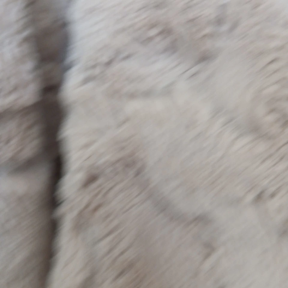 Double Zero Ladies Suede Vest W/Faux Shearling Lining Size S Preowned - Image 3 of 4