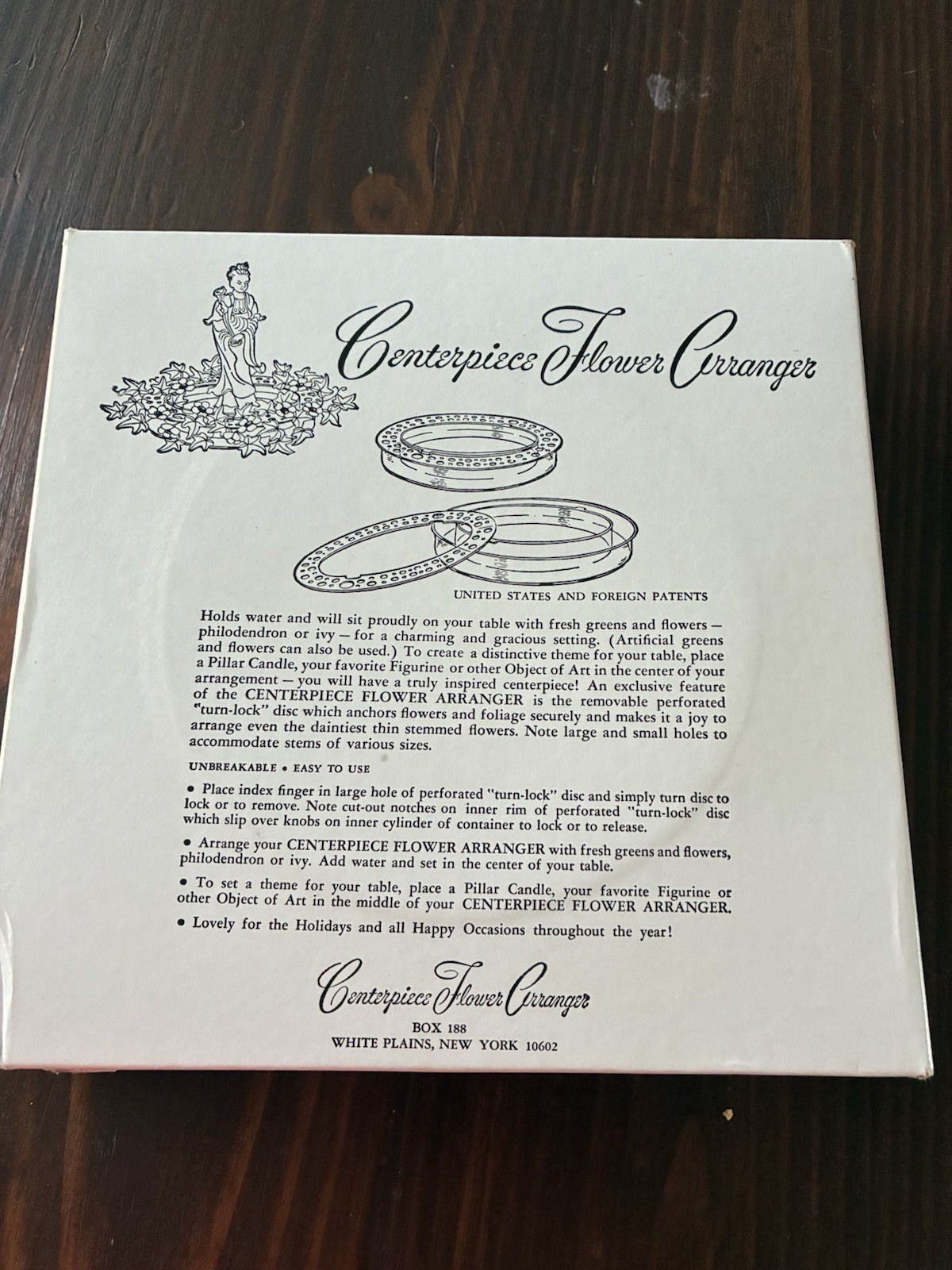 Vintage Plastic Centerpiece Flower Arranger Floral Frog In Original Box