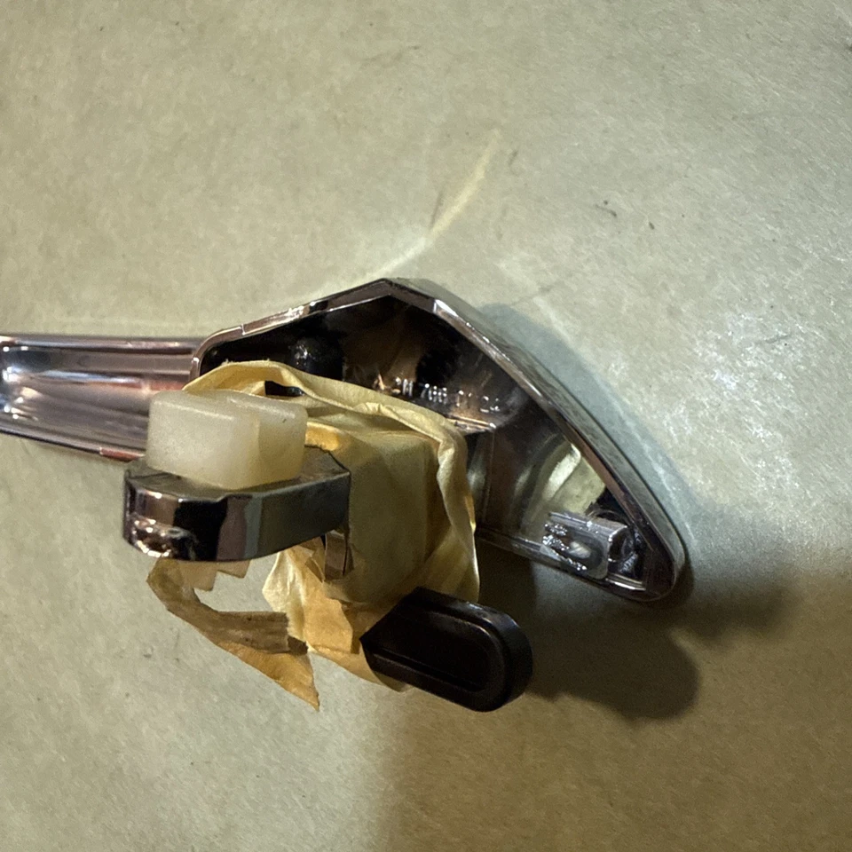 Manija interior de la puerta del lado del conductor izquierdo Mercedes W211 E55 AMG CLS550 2003-2011 FABRICANTE DE EQUIPOS ORIGINALES Foto 3 de 3